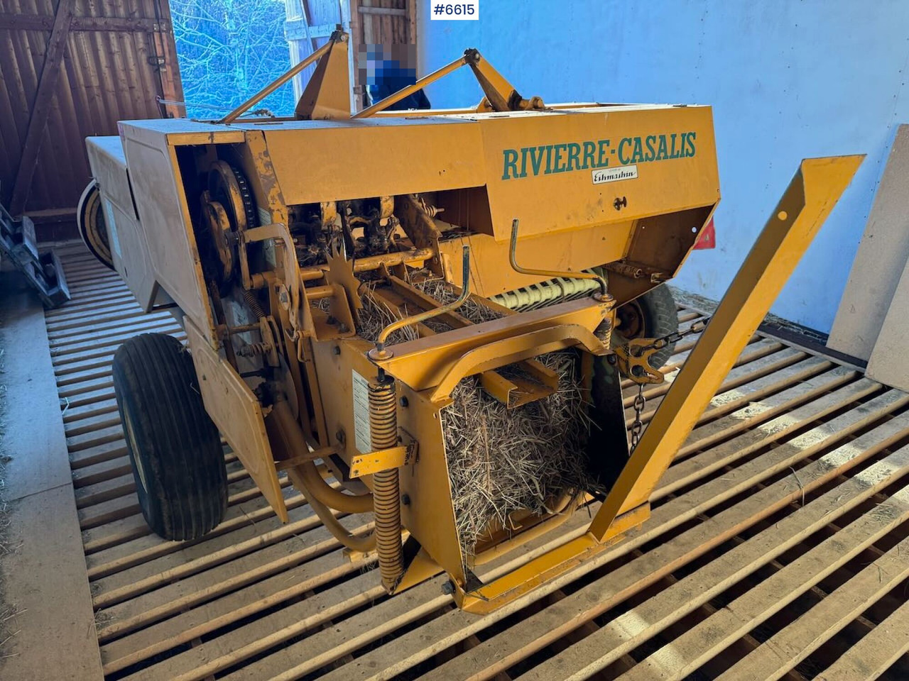 Rivierre-Casalis ER 40C Square baler - Oprema za prevrtanje i razlaganje: slika 1 Rivierre-Casalis ER 40C Square baler - Oprema za prevrtanje i razlaganje: slika 1