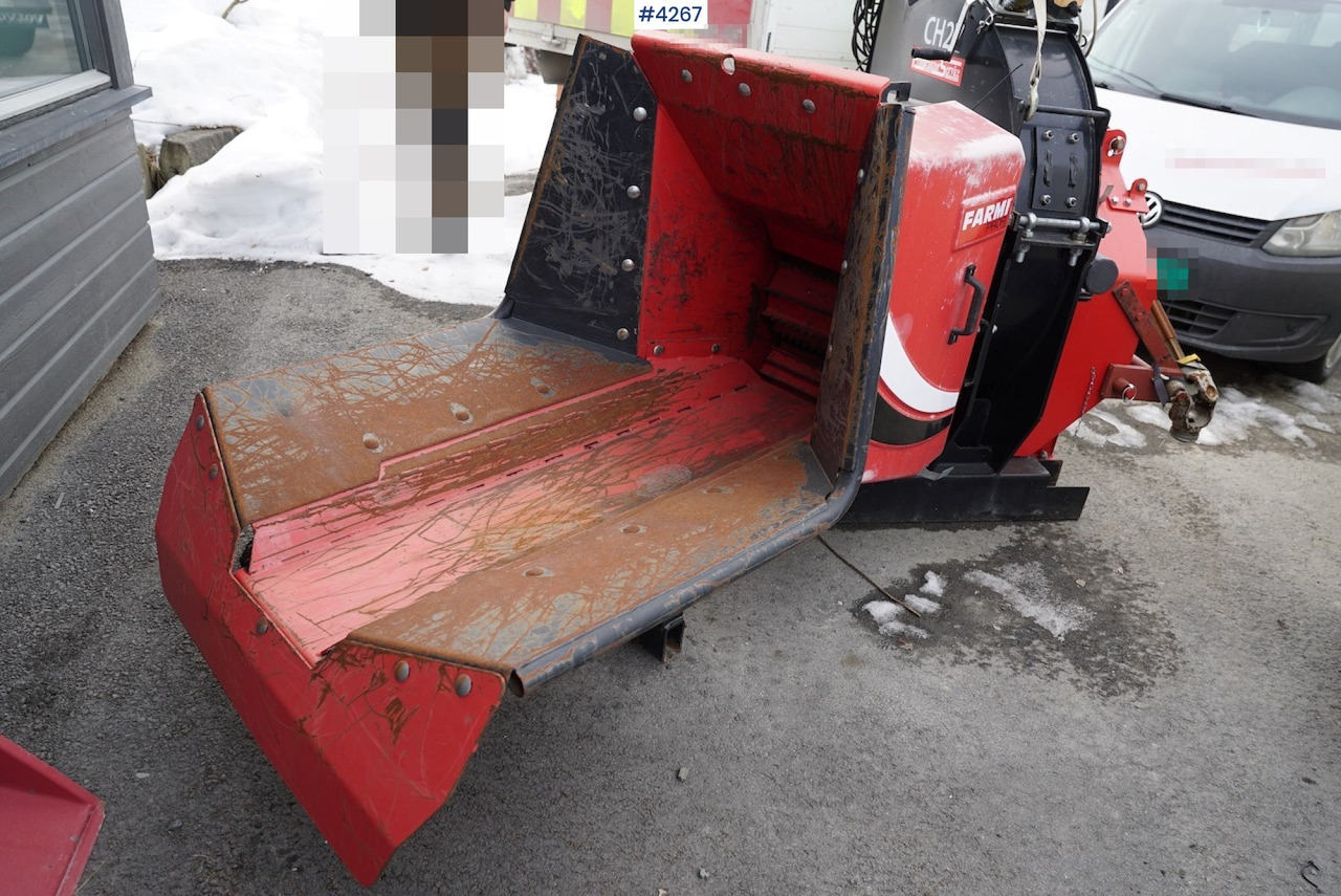 2020 Farmi Proff wood chipper for tractor (hardly used) - Šumarska oprema: slika 5 2020 Farmi Proff wood chipper for tractor (hardly used) - Šumarska oprema: slika 5
