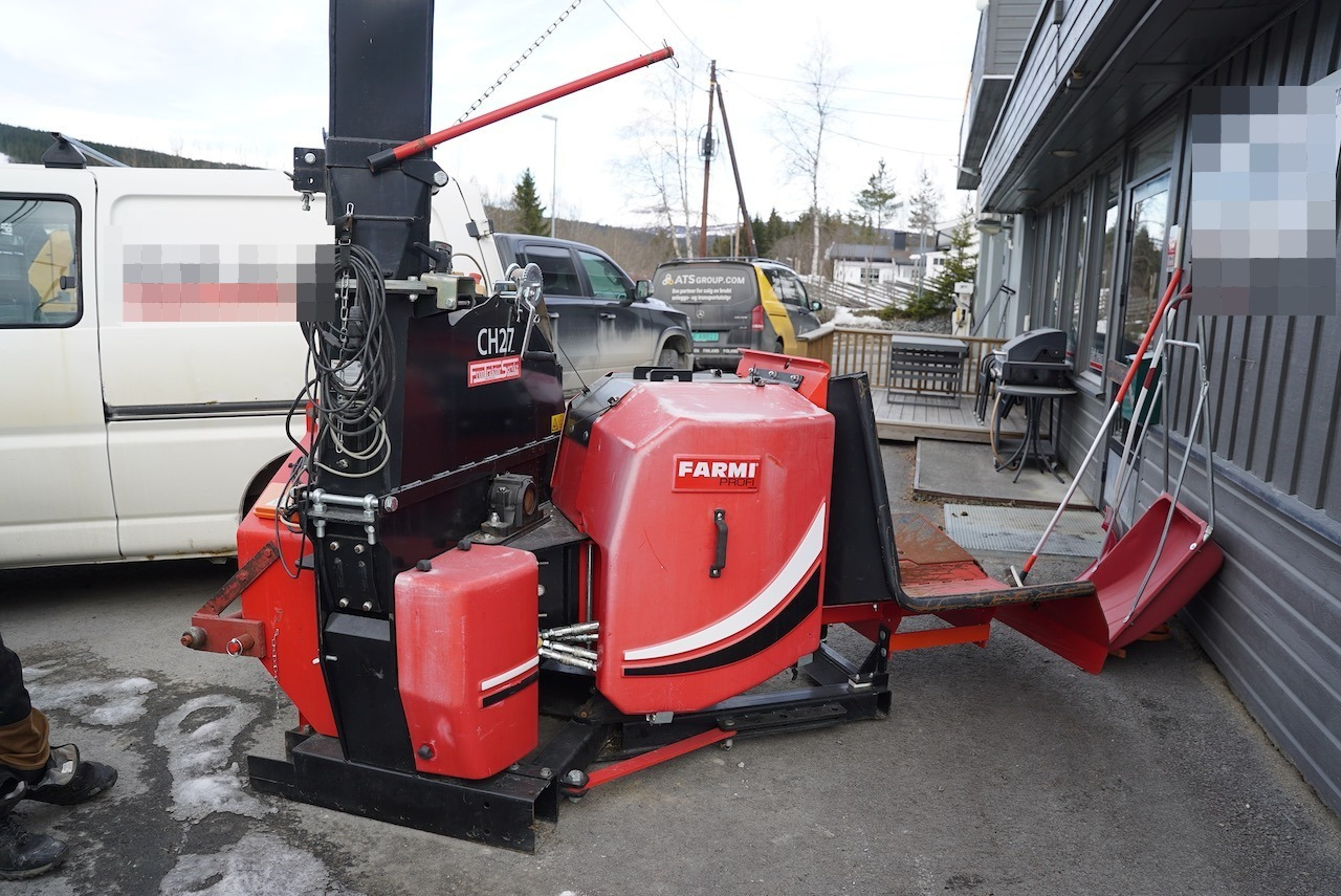 2020 Farmi Proff wood chipper for tractor (hardly used) - Šumarska oprema: slika 2 2020 Farmi Proff wood chipper for tractor (hardly used) - Šumarska oprema: slika 2