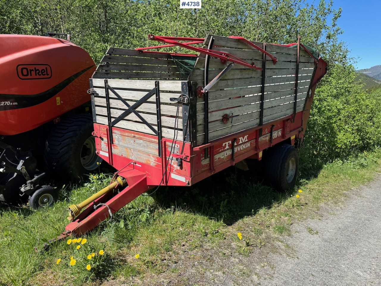 Tim Combi-wagon 35 N w/casting roller and net - Oprema za prevrtanje i razlaganje: slika 2 Tim Combi-wagon 35 N w/casting roller and net - Oprema za prevrtanje i razlaganje: slika 2