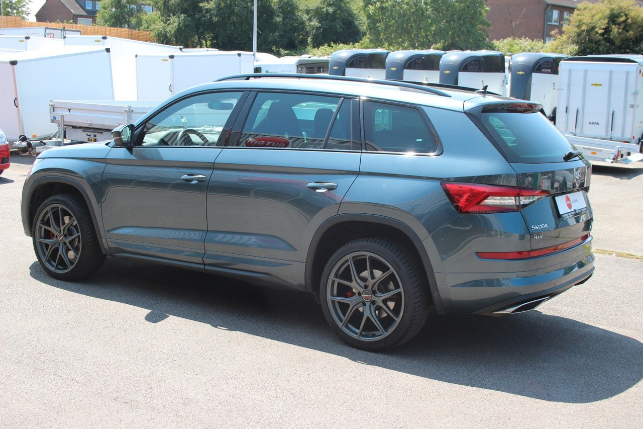 Skoda Kodiaq RS 4x4 ACC Std-Hzg Pano Alcant LED Canton - SUVSUV: slika 4 Skoda Kodiaq RS 4x4 ACC Std-Hzg Pano Alcant LED Canton - SUVSUV: slika 4