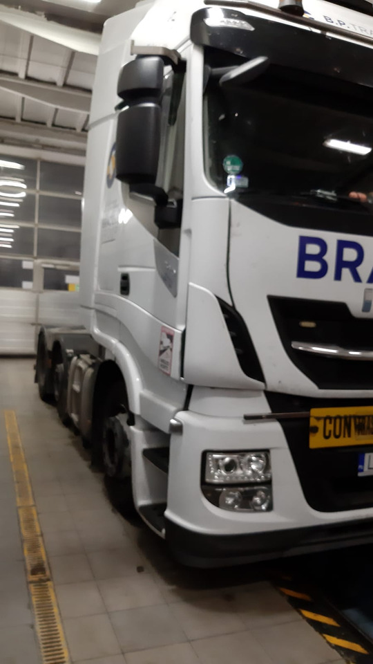 IVECO IVECO STRALIS 510 Hi-Way AS 440STX/P Euro VI z salonu Italia - Tegljač: slika 5 IVECO IVECO STRALIS 510 Hi-Way AS 440STX/P Euro VI z salonu Italia - Tegljač: slika 5