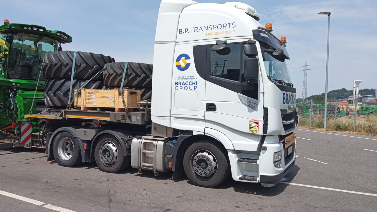 IVECO IVECO STRALIS 510 Hi-Way AS 440STX/P Euro VI z salonu Italia - Tegljač: slika 3 IVECO IVECO STRALIS 510 Hi-Way AS 440STX/P Euro VI z salonu Italia - Tegljač: slika 3