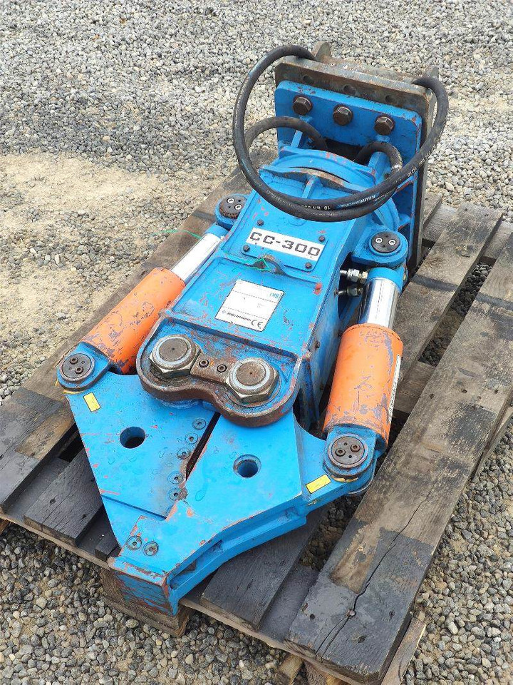 EMB CC300 - Makaze za rušenje: slika 1 EMB CC300 - Makaze za rušenje: slika 1