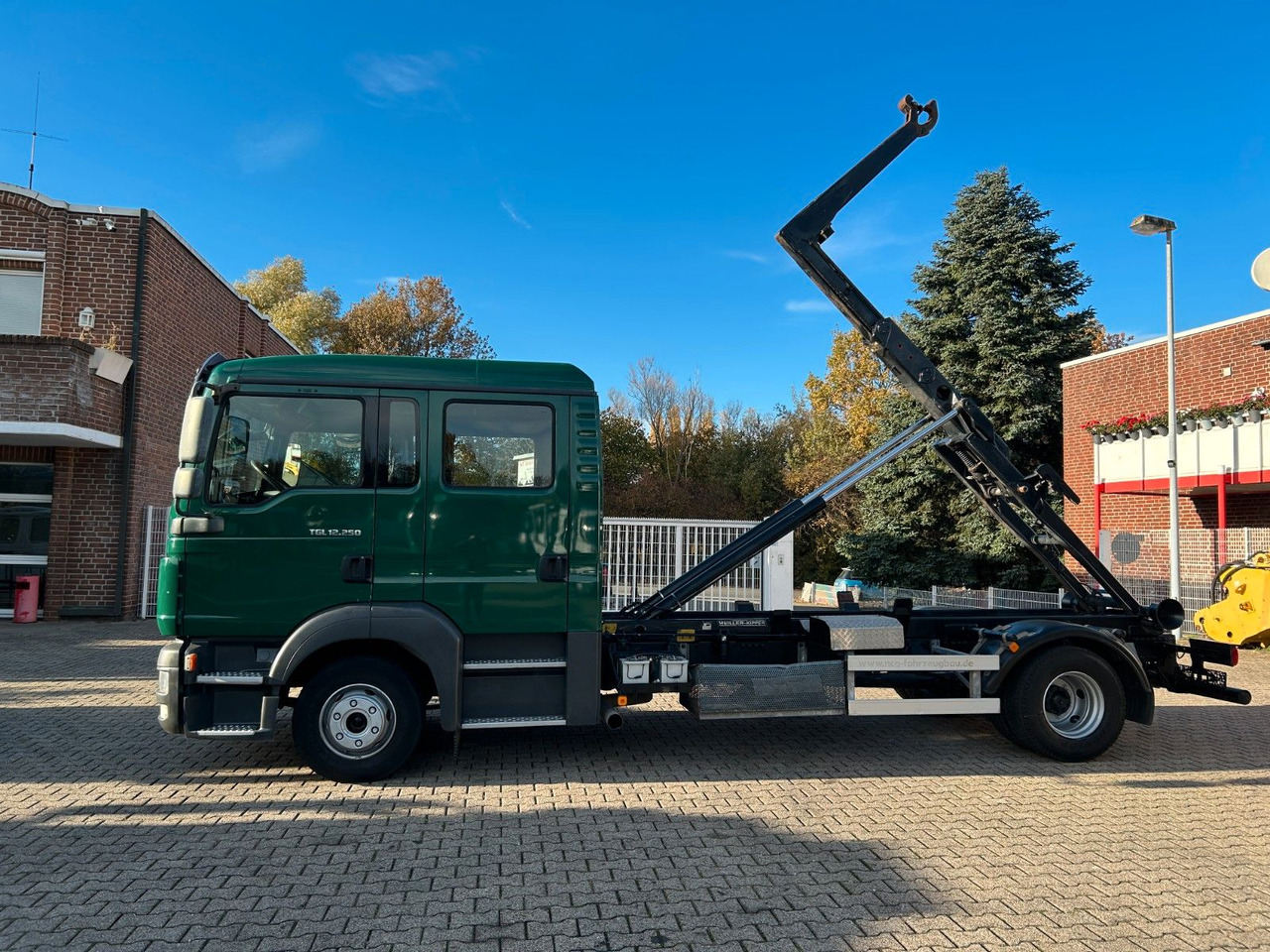 MAN 12.250 Doppelkabine Abroller - Kamion sa hidrauličnom kukom: slika 5 MAN 12.250 Doppelkabine Abroller - Kamion sa hidrauličnom kukom: slika 5