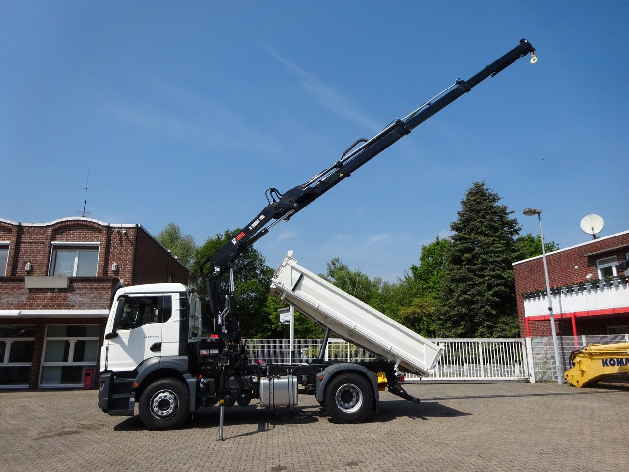 MAN 22.400 TGS + HIAB X-HIDUO 138 Kran - Istovarivač, Kamion sa dizalicom: slika 2 MAN 22.400 TGS + HIAB X-HIDUO 138 Kran - Istovarivač, Kamion sa dizalicom: slika 2