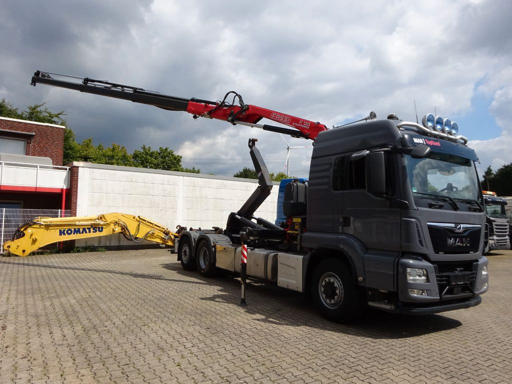 MAN 26.500 Abroller + Fassi F125A Kran 6x2-4 Allrad - Kamion sa hidrauličnom kukom, Kamion sa dizalicom: slika 3 MAN 26.500 Abroller + Fassi F125A Kran 6x2-4 Allrad - Kamion sa hidrauličnom kukom, Kamion sa dizalicom: slika 3