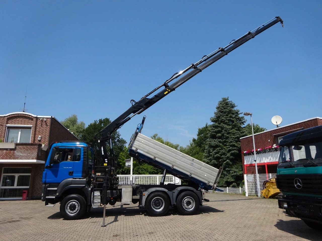 MAN 28.400 TGS 3Skipper+HIAB 166 E-4 HIPRPO 6x4-4 - Istovarivač, Kamion sa dizalicom: slika 2 MAN 28.400 TGS 3Skipper+HIAB 166 E-4 HIPRPO 6x4-4 - Istovarivač, Kamion sa dizalicom: slika 2