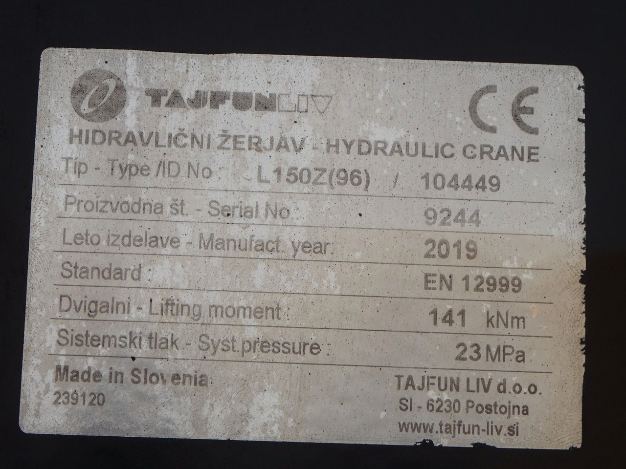 Šticar, Kamion sa dizalicom MAN 33.560 TGX mit TAJFUN L150Z Holzladekran 6x4: slika 16