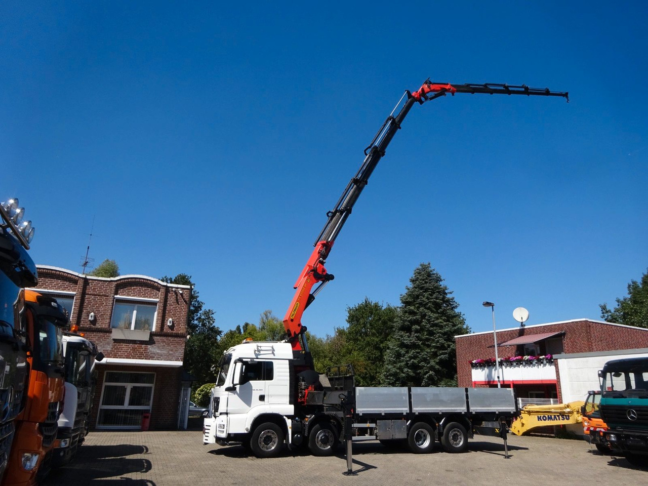 MAN 35.480 HYDRO TGS Pritsche + PK 65002 Kran 8x2-4 - Kamion sa dizalicom: slika 3 MAN 35.480 HYDRO TGS Pritsche + PK 65002 Kran 8x2-4 - Kamion sa dizalicom: slika 3