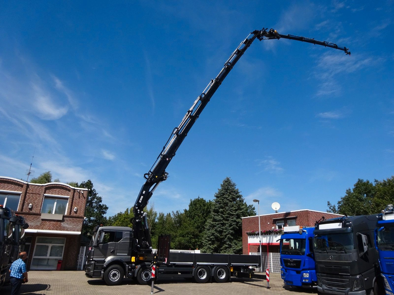 MAN 35.510 P+ 955 Effer jib Seilwind(100t Meterkran MAN 35.510 P+ 955 Effer jib Seilwind(100t Meterkran - Kamion sa dizalicom, Kamion sa tovarnim sandukom: slika 3 MAN 35.510 P+ 955 Effer jib Seilwind(100t Meterkran MAN 35.510 P+ 955 Effer jib Seilwind(100t Meterkran - Kamion sa dizalicom, Kamion sa tovarnim sandukom: slika 3