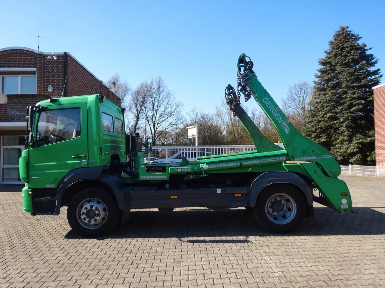 Mercedes-Benz 1530 Atego Gergen Absetzkipper 4x2 - Istovarivač: slika 2 Mercedes-Benz 1530 Atego Gergen Absetzkipper 4x2 - Istovarivač: slika 2
