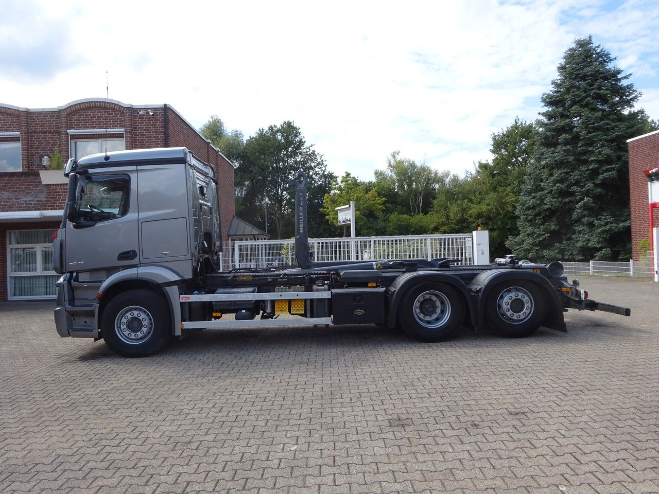 Mercedes-Benz 2545 Actros MEILLER Abroller +Lift-Lenkachse - Kamion sa hidrauličnom kukom: slika 3 Mercedes-Benz 2545 Actros MEILLER Abroller +Lift-Lenkachse - Kamion sa hidrauličnom kukom: slika 3
