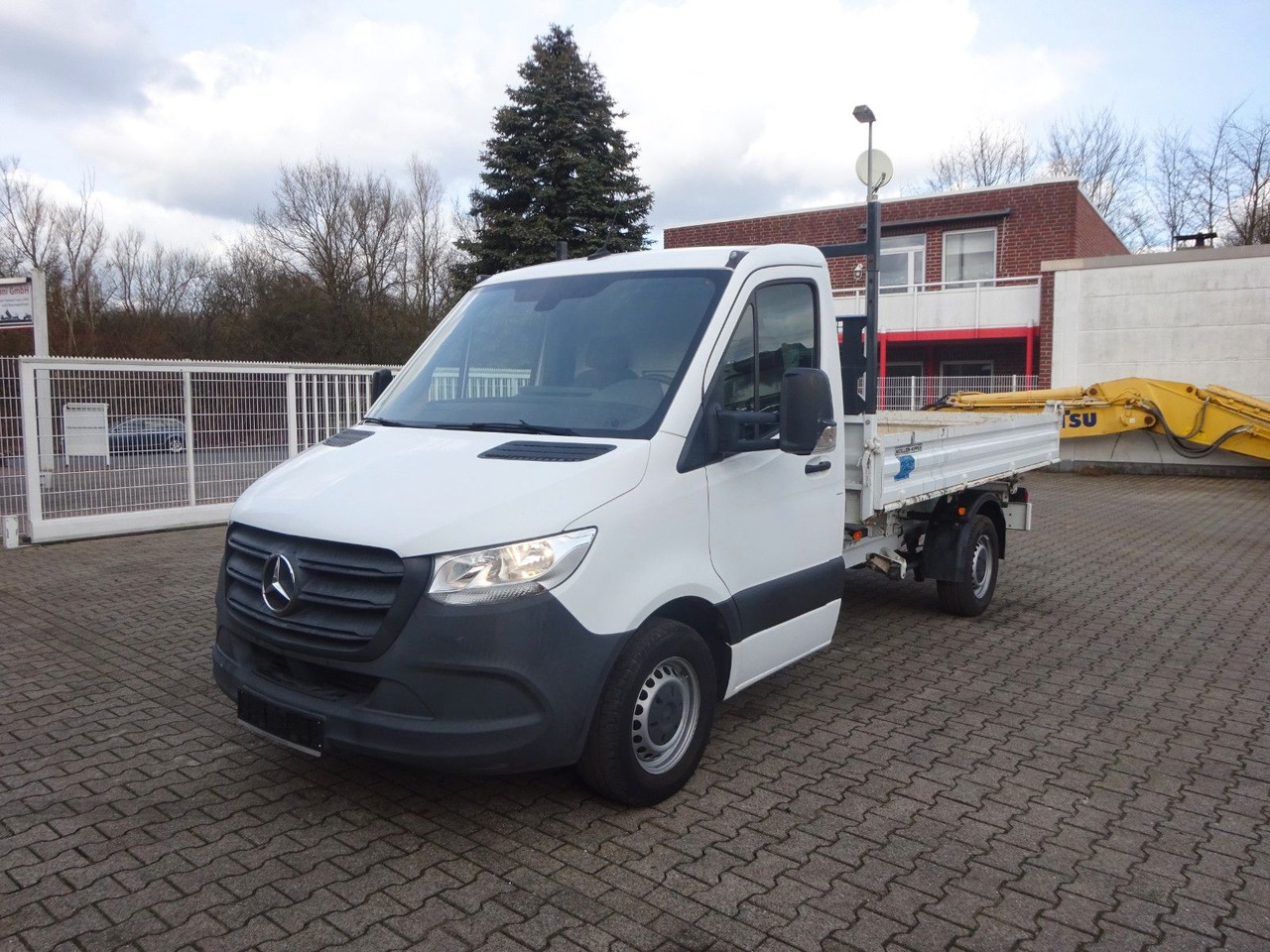 Mercedes-Benz 314 CDI Sprinter MEILLER 3Skipper 4x2 - Dostavno vozilo istovarivač: slika 4 Mercedes-Benz 314 CDI Sprinter MEILLER 3Skipper 4x2 - Dostavno vozilo istovarivač: slika 4