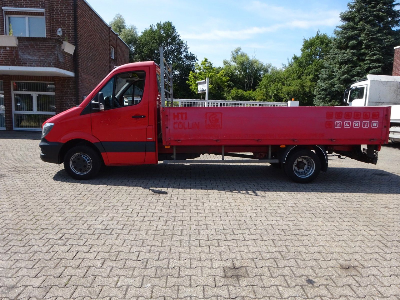 Mercedes-Benz Sprinter Pritsche 519CDI Bluetec 4x2 - Dostavno vozilo sa otvorenom sandukom: slika 3 Mercedes-Benz Sprinter Pritsche 519CDI Bluetec 4x2 - Dostavno vozilo sa otvorenom sandukom: slika 3