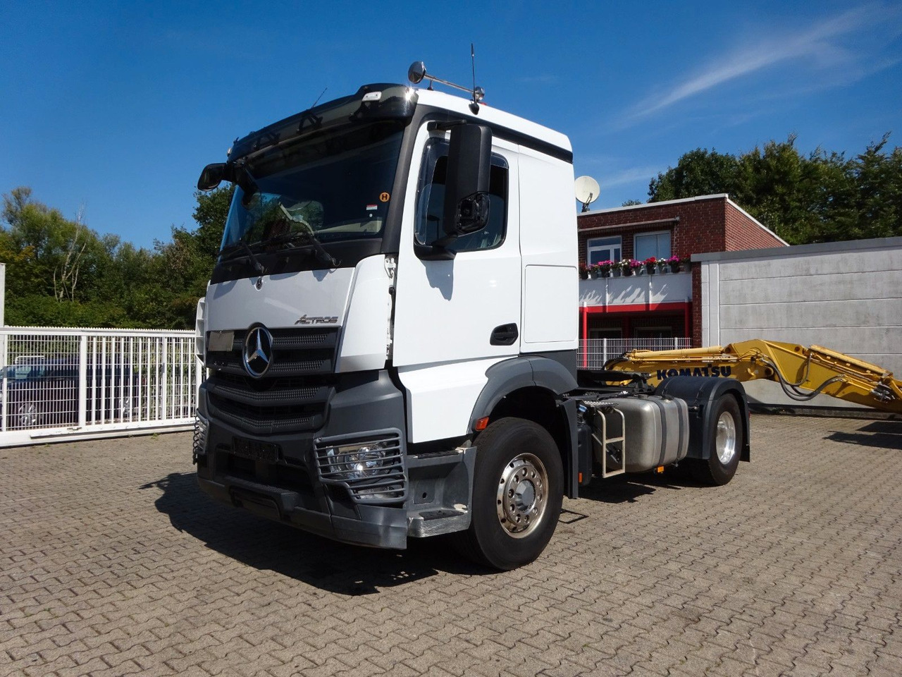 Mercedes-Benz 1846 Actros SZM HAD ALLRAD - Tegljač: slika 2 Mercedes-Benz 1846 Actros SZM HAD ALLRAD - Tegljač: slika 2