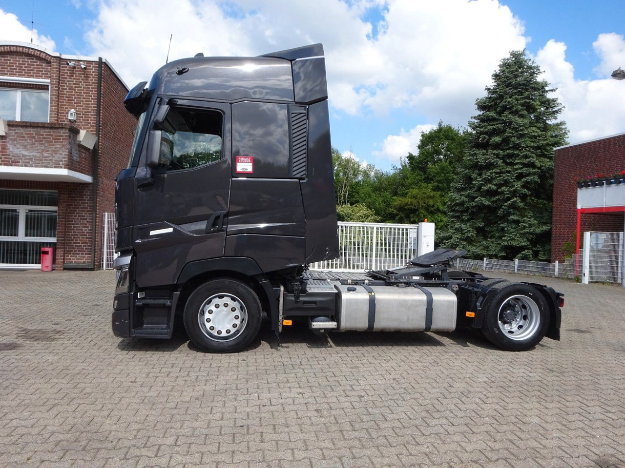 Renault T 520 Komfort SZM 4x2 - Tegljač: slika 3 Renault T 520 Komfort SZM 4x2 - Tegljač: slika 3