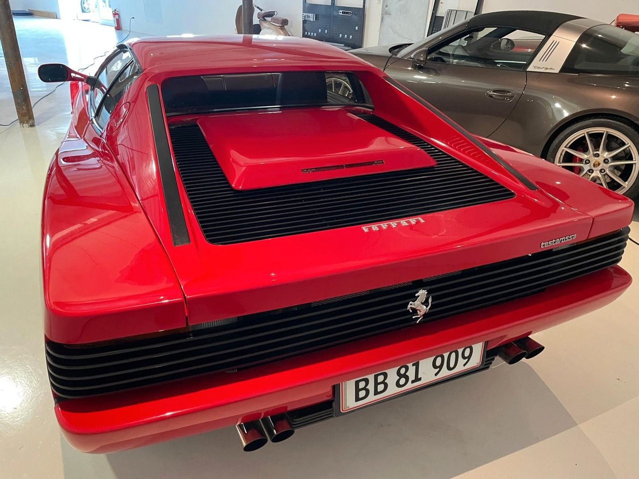 Ferrari Testarossa - Automobil: slika 4 Ferrari Testarossa - Automobil: slika 4
