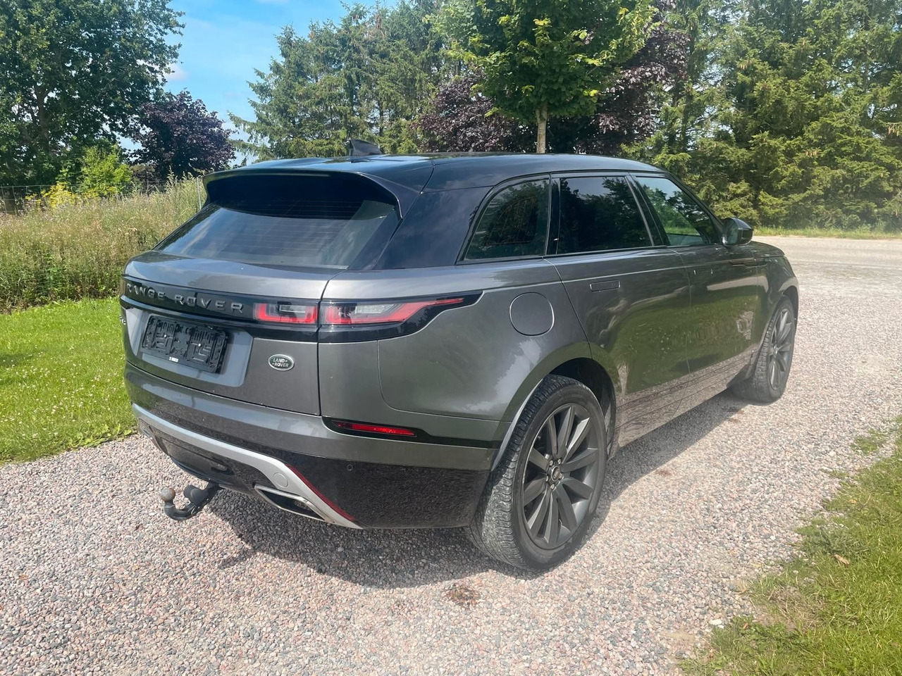 Land Rover Range Rover Velar R-Dynamic 3.0D 4WD Land Rover Velar R-Dynamic 3.0D 4WD *LKW zullasung: 2 sitze - SUVSUV: slika 5 Land Rover Range Rover Velar R-Dynamic 3.0D 4WD Land Rover Velar R-Dynamic 3.0D 4WD *LKW zullasung: 2 sitze - SUVSUV: slika 5