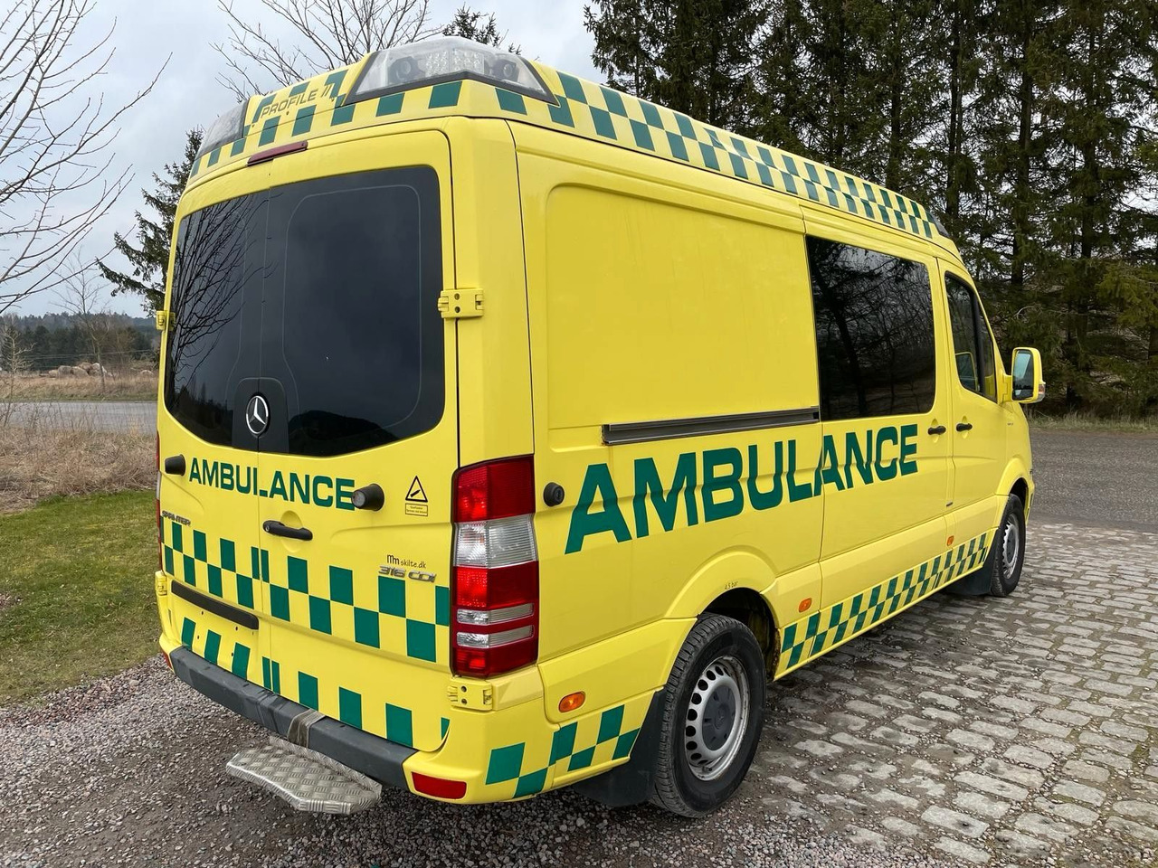 Mercedes-Benz Sprinter 316 CDI Aut *14 000 € netto - Vozilo hitne pomoći: slika 5 Mercedes-Benz Sprinter 316 CDI Aut *14 000 € netto - Vozilo hitne pomoći: slika 5
