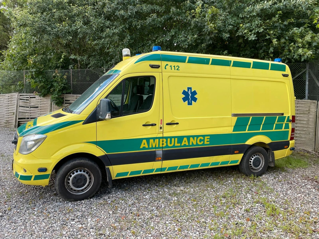 Mercedes-Benz Sprinter II Kasten 316 CDI Aut *Ambulance - Vozilo hitne pomoći: slika 2 Mercedes-Benz Sprinter II Kasten 316 CDI Aut *Ambulance - Vozilo hitne pomoći: slika 2