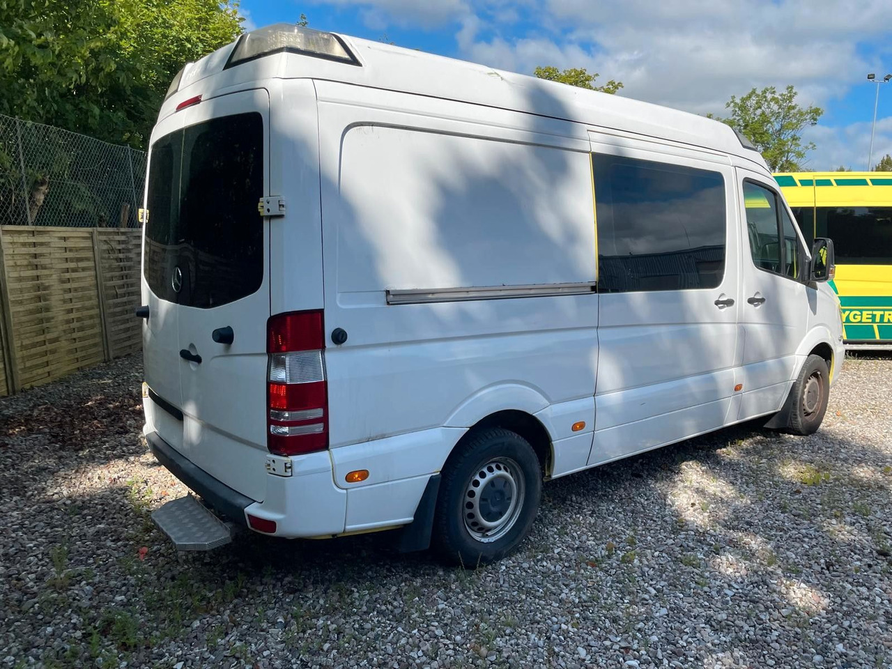 Mercedes-Benz Sprinter II Kasten 316 CDI Aut *Ambulance - Vozilo hitne pomoći: slika 4 Mercedes-Benz Sprinter II Kasten 316 CDI Aut *Ambulance - Vozilo hitne pomoći: slika 4