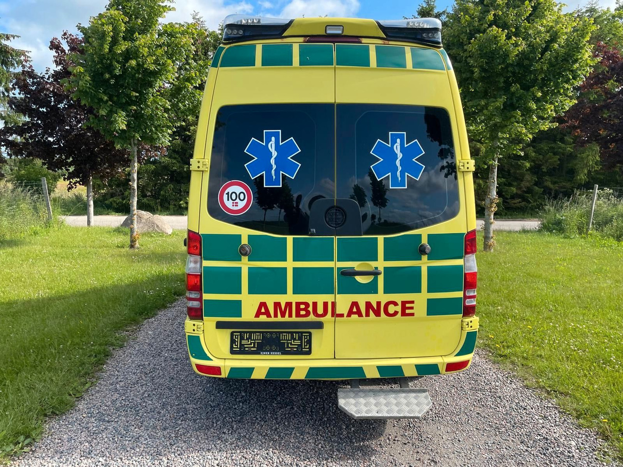 Mercedes-Benz Sprinter II Kasten 316 CDI Aut - Vozilo hitne pomoći: slika 4 Mercedes-Benz Sprinter II Kasten 316 CDI Aut - Vozilo hitne pomoći: slika 4