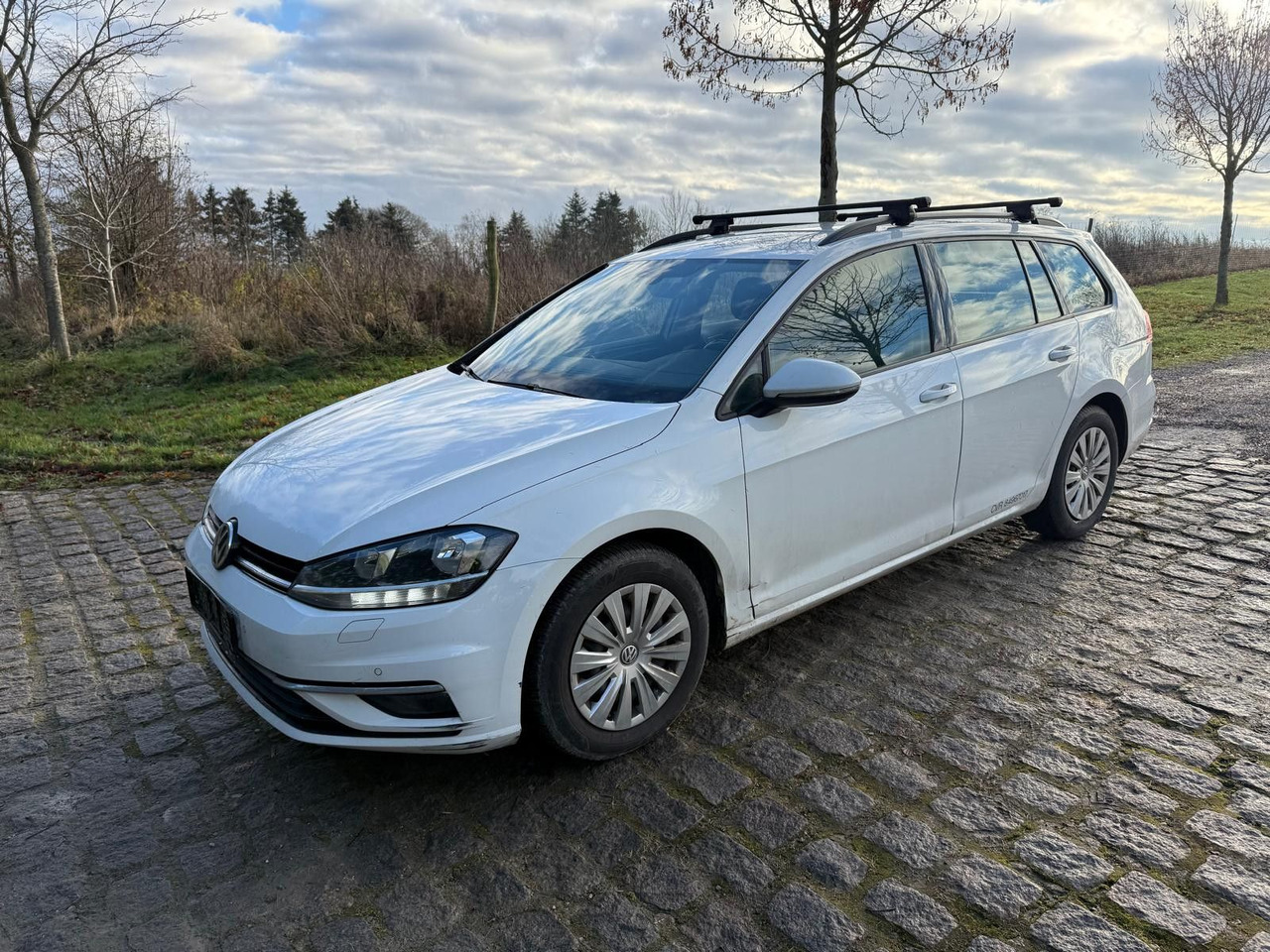Volkswagen Golf VII 1.6 TDI Comfortline *LKW zull. 2sitze - Karavan: slika 2 Volkswagen Golf VII 1.6 TDI Comfortline *LKW zull. 2sitze - Karavan: slika 2