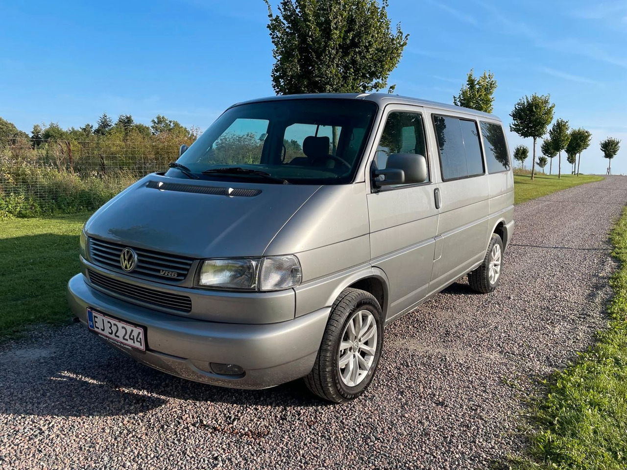Volkswagen T4 Multivan Bus VR6 *12 000€ - Putnički kombi: slika 1 Volkswagen T4 Multivan Bus VR6 *12 000€ - Putnički kombi: slika 1