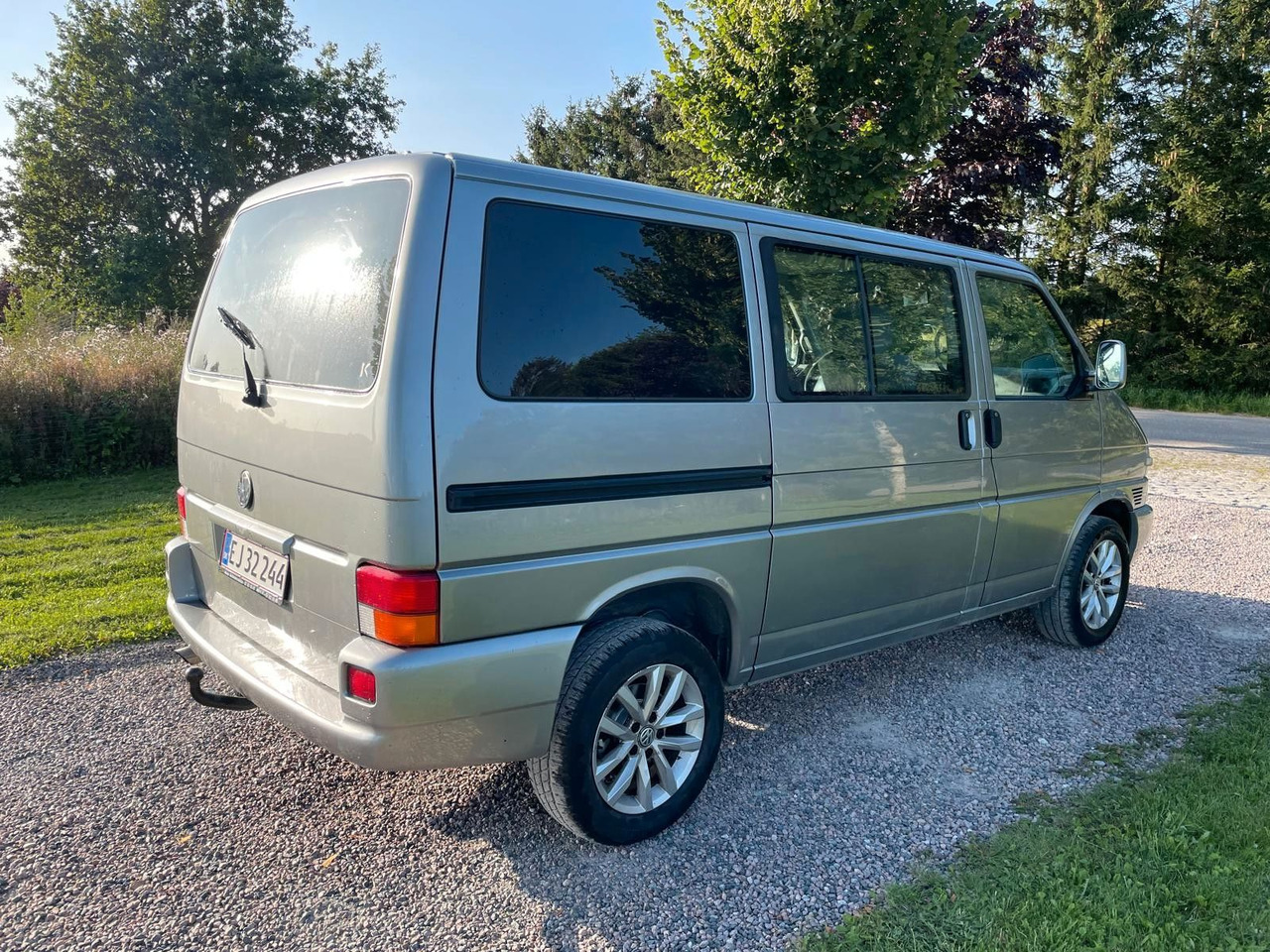 Volkswagen T4 Multivan Bus VR6 *12 000€ - Putnički kombi: slika 5 Volkswagen T4 Multivan Bus VR6 *12 000€ - Putnički kombi: slika 5