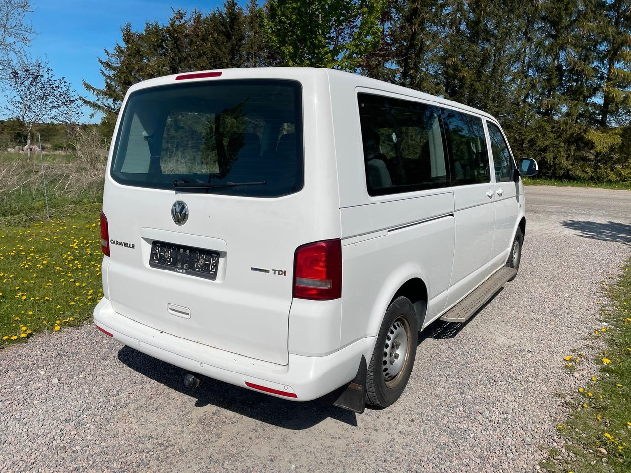 Volkswagen T5 Transporter Bus Caravelle Comfortline lang - Putnički kombi: slika 5 Volkswagen T5 Transporter Bus Caravelle Comfortline lang - Putnički kombi: slika 5