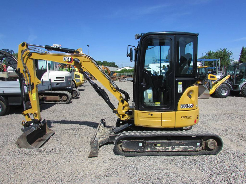 Cat 303.5 E2 CR Minibagger 32.000 EUR - Mini bager: slika 1 Cat 303.5 E2 CR Minibagger 32.000 EUR - Mini bager: slika 1