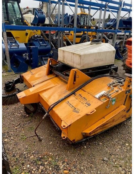 Bema 40 Classic 2050 Kehrbesen 2.200 EUR - Dodatak za Građevinska mašina: slika 4 Bema 40 Classic 2050 Kehrbesen 2.200 EUR - Dodatak za Građevinska mašina: slika 4