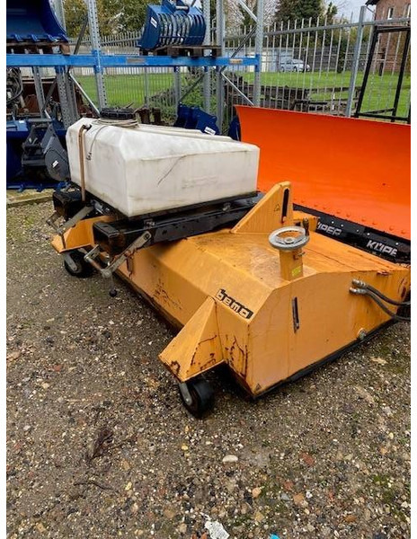 Bema 40 Classic 2050 Kehrbesen 2.200 EUR - Dodatak za Građevinska mašina: slika 1 Bema 40 Classic 2050 Kehrbesen 2.200 EUR - Dodatak za Građevinska mašina: slika 1