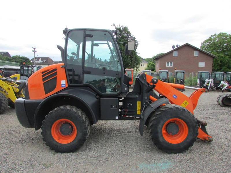 Komatsu WA 100 M-7 Radlader 29.000 EUR - Utovarivač točkaš: slika 3 Komatsu WA 100 M-7 Radlader 29.000 EUR - Utovarivač točkaš: slika 3