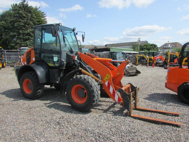 Komatsu WA 100 M-7 Radlader 31.000 EUR - Utovarivač točkaš: slika 4 Komatsu WA 100 M-7 Radlader 31.000 EUR - Utovarivač točkaš: slika 4