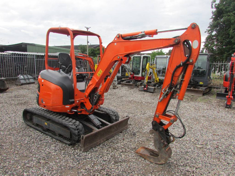 Kubota U 27-4 Canopy Minibagger 17.500 EUR - Mini bager: slika 3 Kubota U 27-4 Canopy Minibagger 17.500 EUR - Mini bager: slika 3