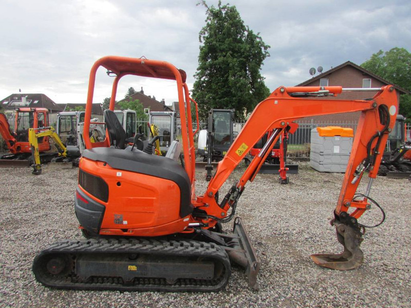 Kubota U 27-4 Canopy Minibagger 17.500 EUR - Mini bager: slika 4 Kubota U 27-4 Canopy Minibagger 17.500 EUR - Mini bager: slika 4