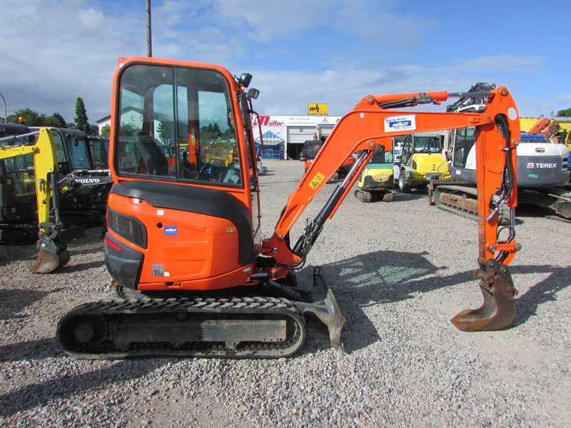 Kubota U 27-4 Minibagger 21.500 EUR - Mini bager: slika 4 Kubota U 27-4 Minibagger 21.500 EUR - Mini bager: slika 4