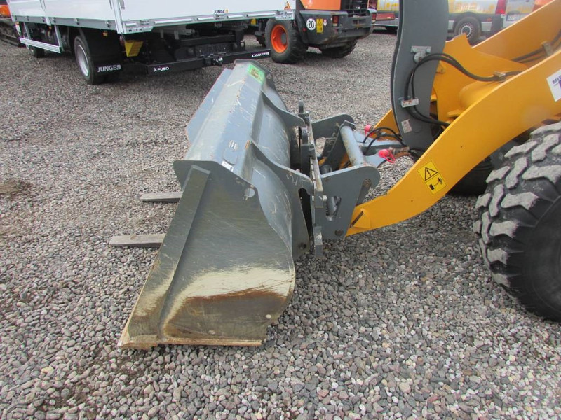 Liebherr L 506 Compact Radlader L506 40.000 EUR - Utovarivač točkaš: slika 3 Liebherr L 506 Compact Radlader L506 40.000 EUR - Utovarivač točkaš: slika 3