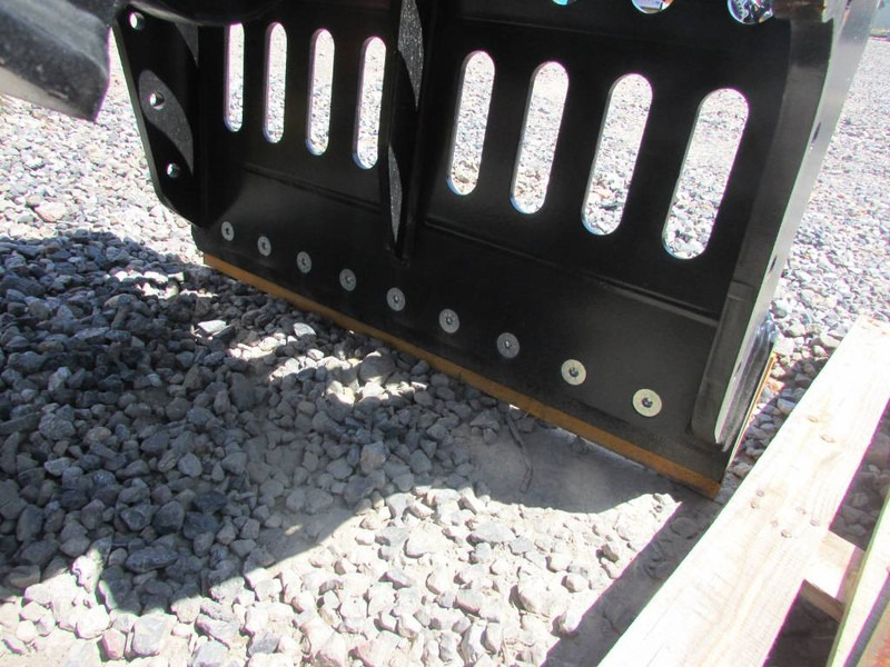 MB CRUSHER G 1000 S4 Sortiergreifer 14.000 EUR - Kuka za Građevinska mašina: slika 4 MB CRUSHER G 1000 S4 Sortiergreifer 14.000 EUR - Kuka za Građevinska mašina: slika 4