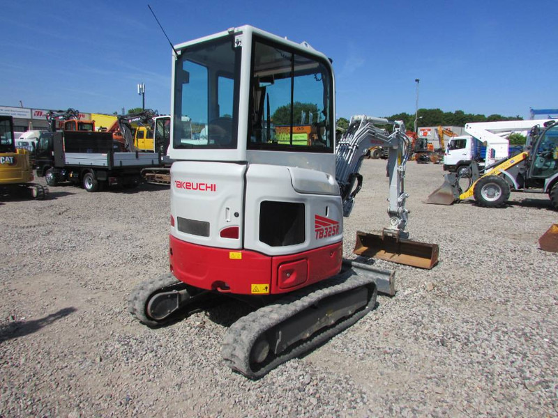 Takeuchi TB 325 R Minibagger 34.500 EUR - Mini bager: slika 5 Takeuchi TB 325 R Minibagger 34.500 EUR - Mini bager: slika 5