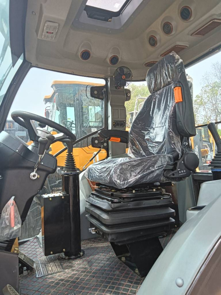 CAT 420F - Bager utovarivač: slika 5 CAT 420F - Bager utovarivač: slika 5