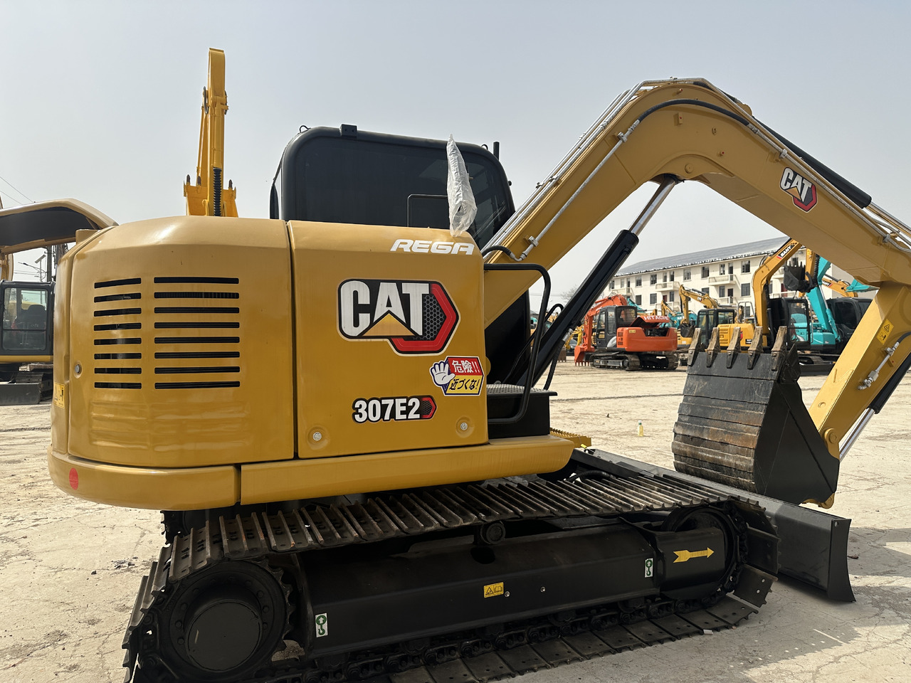 CATERPILLAR 307E2 - Bager guseničar: slika 2 CATERPILLAR 307E2 - Bager guseničar: slika 2