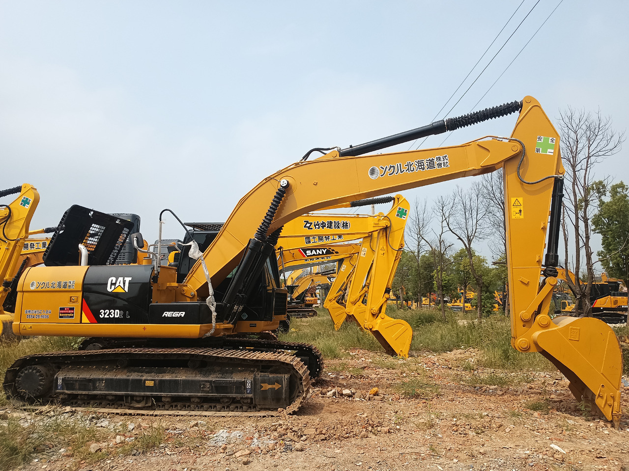 CATERPILLAR 323D2L - Bager guseničar: slika 1 CATERPILLAR 323D2L - Bager guseničar: slika 1