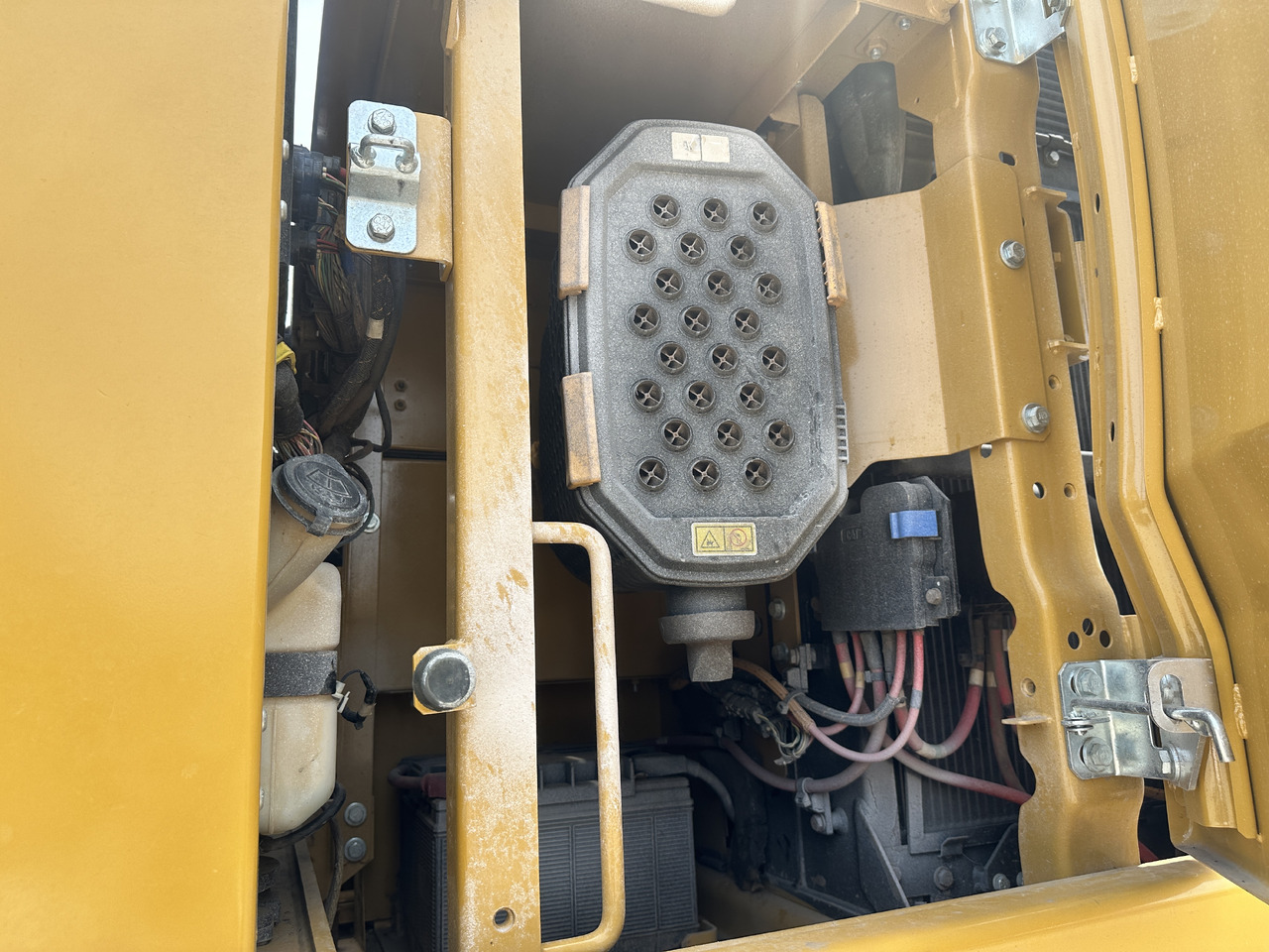 CATERPILLAR 330GC - Bager točkaš: slika 5 CATERPILLAR 330GC - Bager točkaš: slika 5