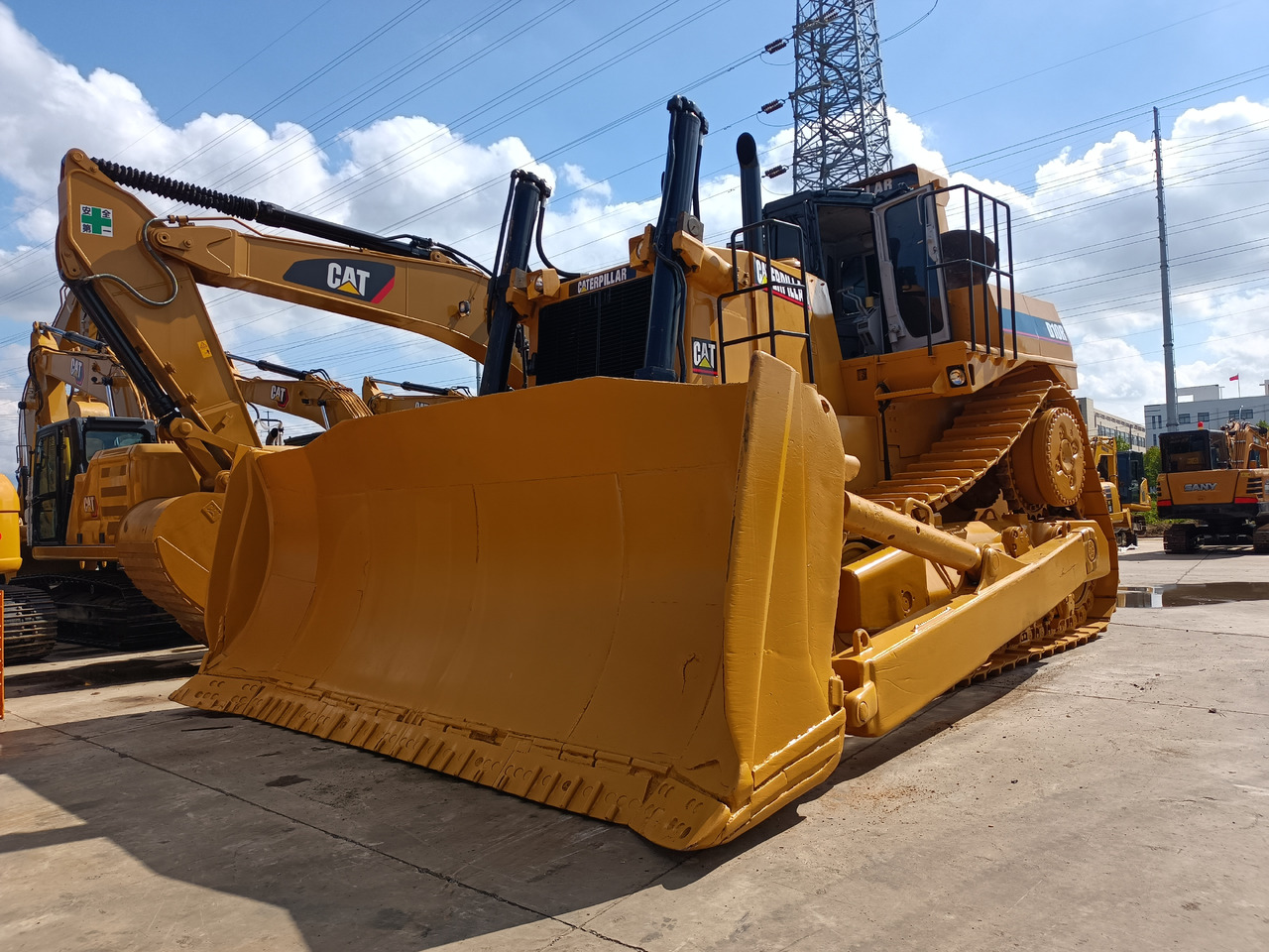 CATERPILLAR D10R - Buldožer: slika 2 CATERPILLAR D10R - Buldožer: slika 2