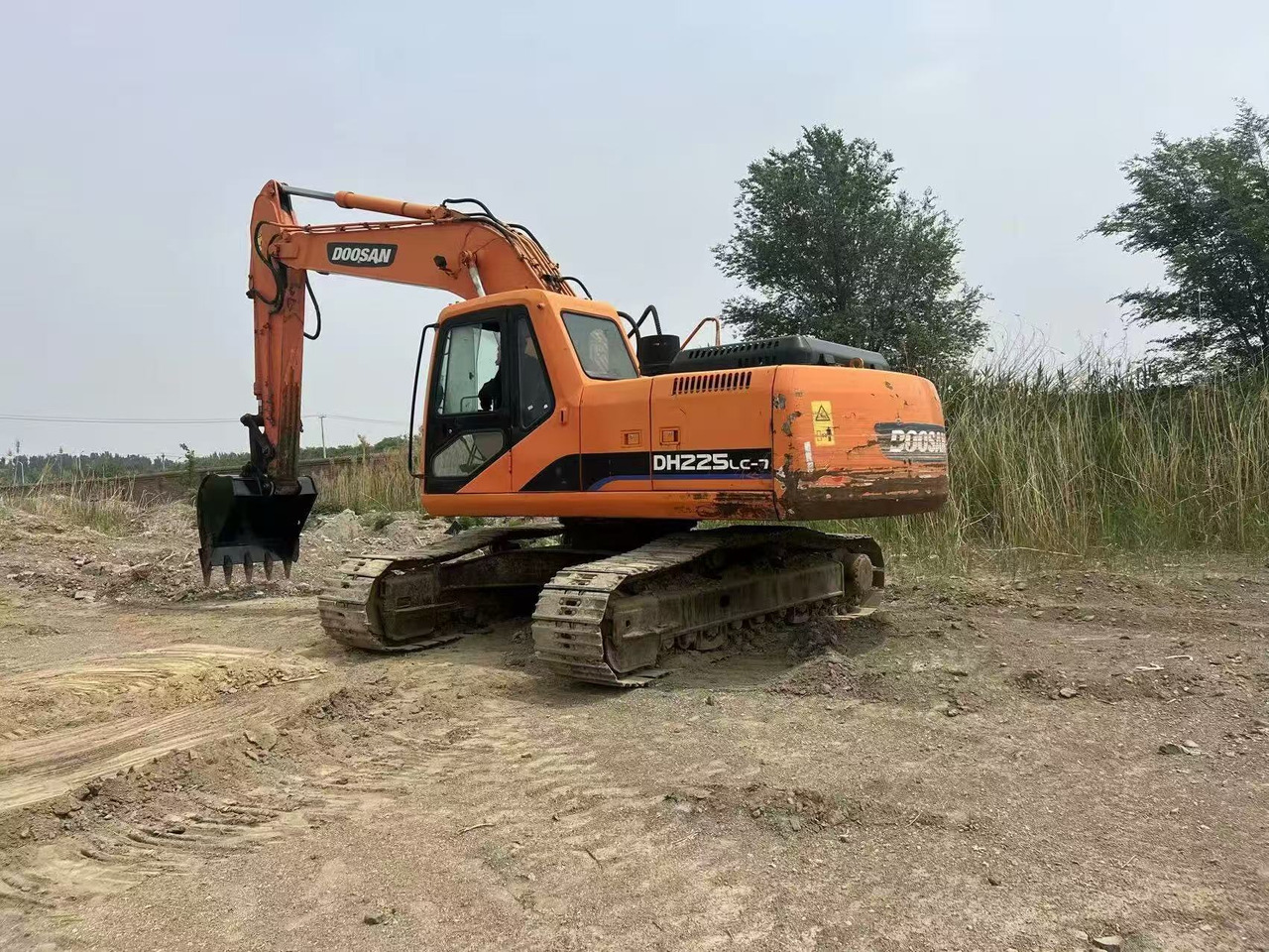 DOOSAN DH225LC-7 - Bager guseničar: slika 2 DOOSAN DH225LC-7 - Bager guseničar: slika 2