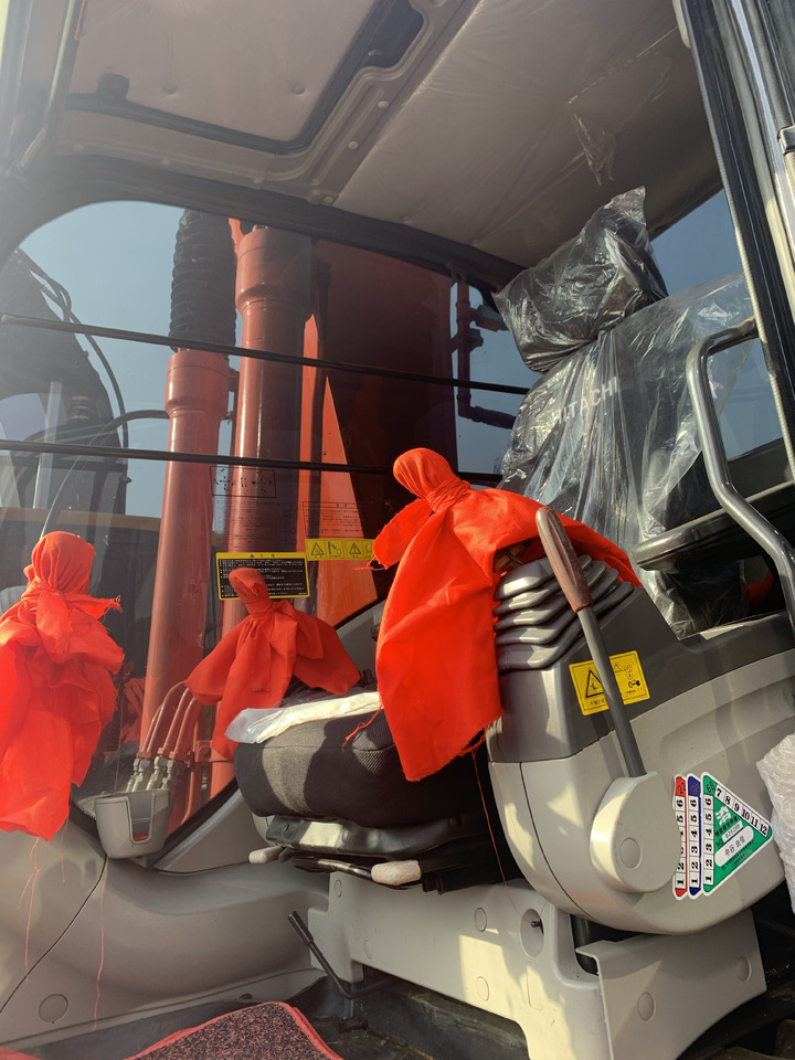 Bager guseničar HITACHI ZX200-3: slika 9