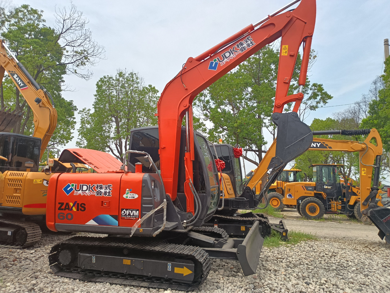 HITACHI ZX60 - Bager guseničar: slika 1 HITACHI ZX60 - Bager guseničar: slika 1